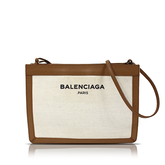 ネイビー・ポシェット