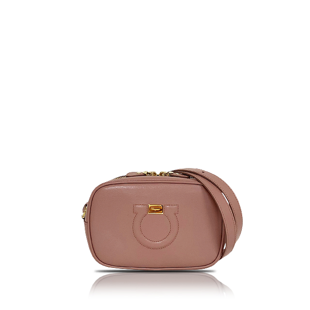 【Ferragamo】ガンチーニショルダーバッグ