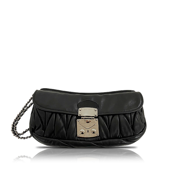 クラッチバッグ