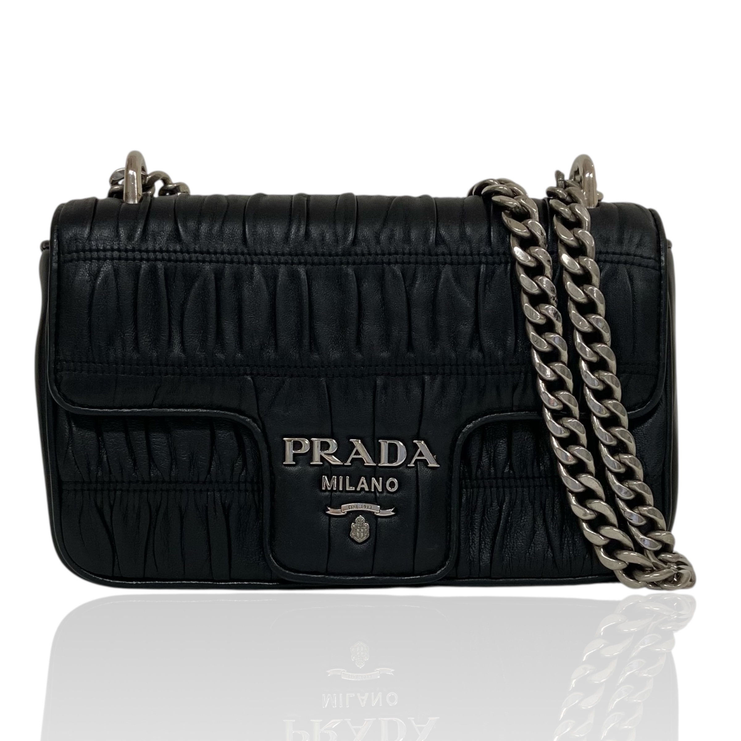 チェーンショルダー